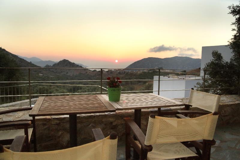 Achlada - Mourtzanakis Residence Екстериор снимка